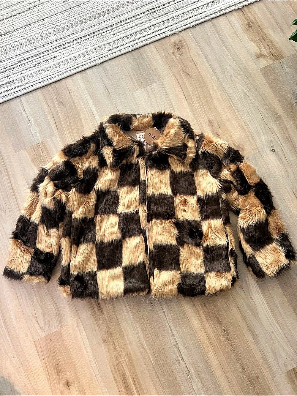 BIBI Checkered Teddy Jacket in Brown & Black Size Large Like New